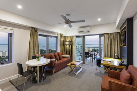 Oaks Darwin Elan Hotel - Accommodation Yamba 2