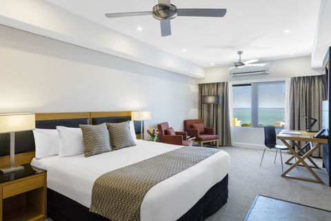Oaks Darwin Elan Hotel - Accommodation Yamba 1