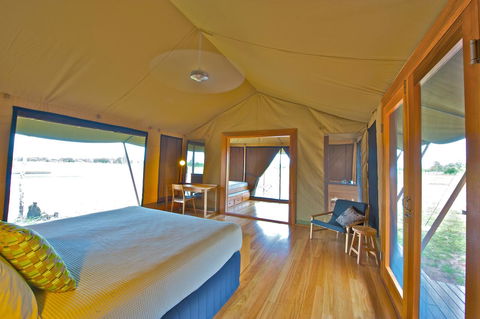 Wildman Wilderness Lodge - Accommodation Yamba 9