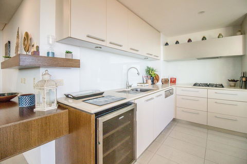ZEN BY THE WATER - Esplanade Darwin Retreat - Accommodation Yamba 23