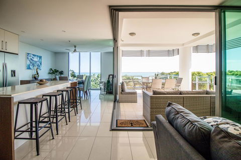 ZEN BY THE WATER - Esplanade Darwin Retreat - Accommodation Yamba 1