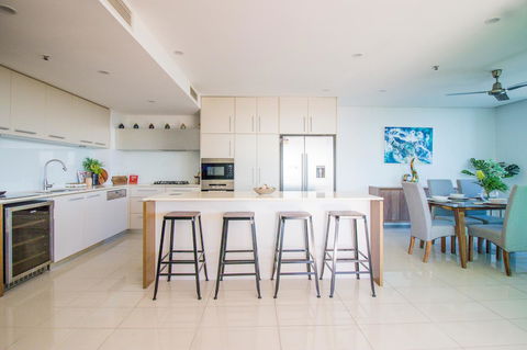 ZEN BY THE WATER - Esplanade Darwin Retreat - Accommodation Yamba 21