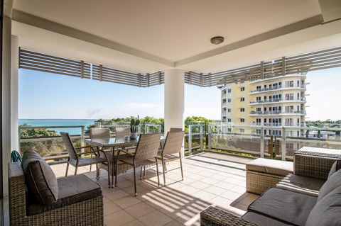 ZEN BY THE WATER - Esplanade Darwin Retreat - Accommodation Yamba 3