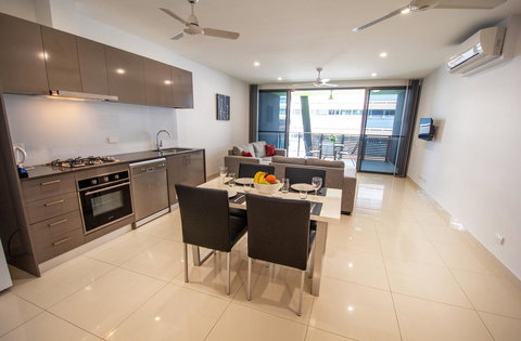 Magnum Serviced Apartments - Accommodation Yamba 12