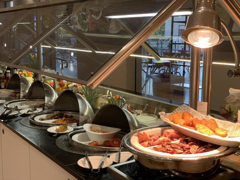 DoubleTree By Hilton Esplanade Darwin - Accommodation Yamba 2