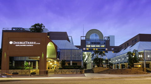 DoubleTree By Hilton Esplanade Darwin - Accommodation Yamba 9