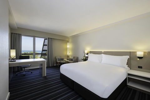 DoubleTree By Hilton Esplanade Darwin - Accommodation Yamba 13