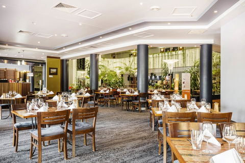 Novotel Darwin CBD - Accommodation Yamba 17