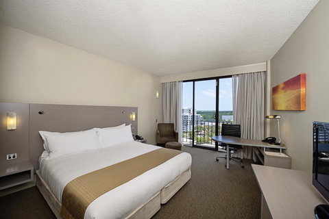 Hilton Garden Inn Darwin - Accommodation Yamba 6