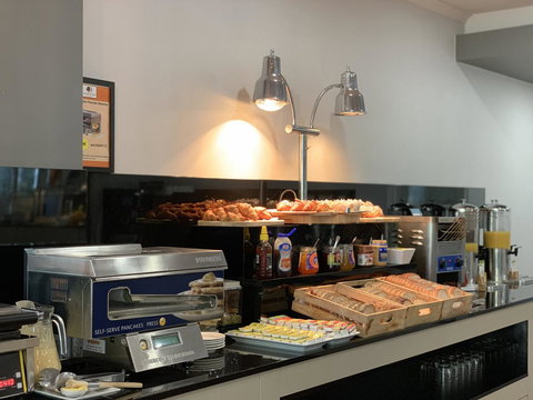Hilton Garden Inn Darwin - Accommodation Yamba 24