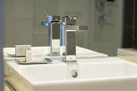 Hilton Garden Inn Darwin - Accommodation Yamba 16