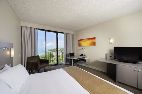 Hilton Garden Inn Darwin - Accommodation Yamba 8