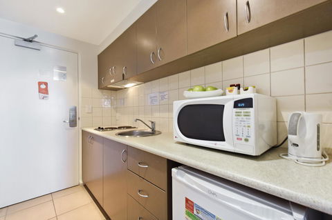 Metro Advance Apartments & Hotel - Accommodation Yamba 14