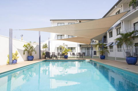 Metro Advance Apartments & Hotel - Accommodation Yamba 1