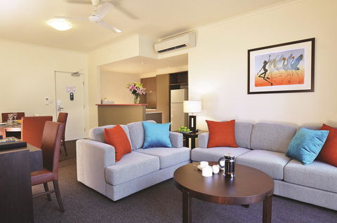 Metro Advance Apartments & Hotel - Accommodation Yamba 2