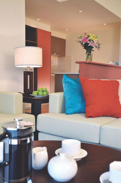 Metro Advance Apartments & Hotel - Accommodation Yamba 3