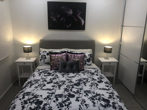 Darwin-Ocean Views, Tropical Getaway, Pool & Aircon - Accommodation Yamba 2