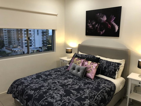 Darwin-Ocean Views, Tropical Getaway, Pool & Aircon - Accommodation Yamba 0