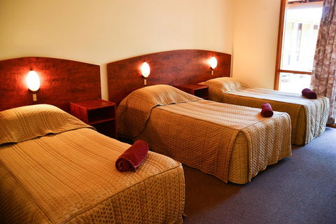 Erldunda Desert Oaks Resort - Accommodation Yamba 23