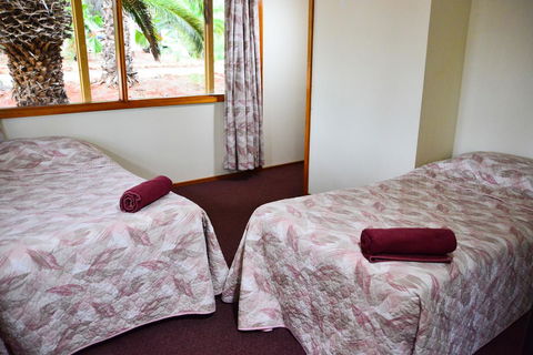 Erldunda Desert Oaks Resort - Accommodation Yamba 43
