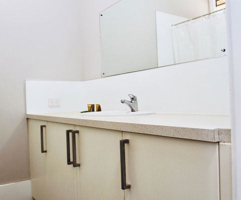 Erldunda Desert Oaks Resort - Accommodation Yamba 11