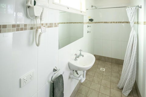 Glen Helen Lodge - Accommodation Yamba 14