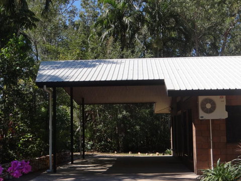 DARWIN'S SHADY ACRES RETREAT - Accommodation Yamba 3