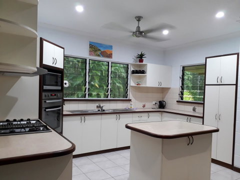 DARWIN'S SHADY ACRES RETREAT - Accommodation Yamba 23