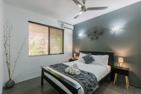 CitySide Apartment - 2 Bedroom With Private Courtyard - Accommodation Yamba 17