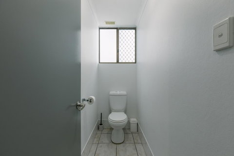 CitySide Apartment - 2 Bedroom With Private Courtyard - Accommodation Yamba 20