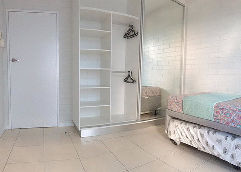 Cozy Room For A Great Stay In Darwin - Excellent Location - Accommodation Yamba 5