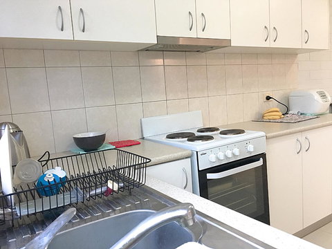 Cozy Room For A Great Stay In Darwin - Excellent Location - Accommodation Yamba 1