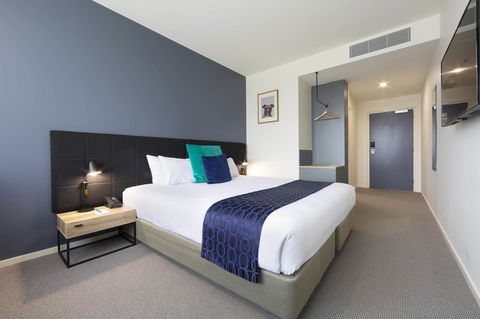 Mantra MacArthur Hotel - Accommodation Yamba 0
