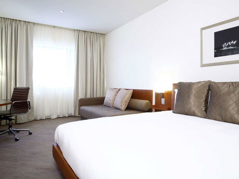 Novotel Canberra - Accommodation Yamba 0