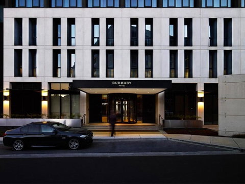 Burbury Hotel - Accommodation Yamba 0