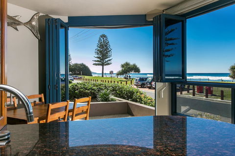 Lennox Holiday Apartments - Accommodation Yamba 1