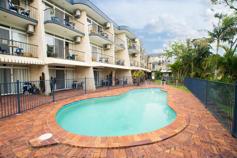 Bombora Resort - Coolangatta - Accommodation Yamba 0