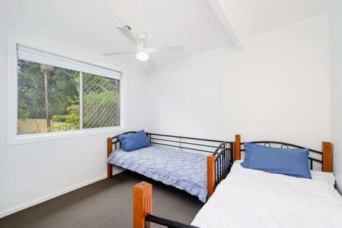 BONNY BEACH HOUSE - Holiday Accomodation With Pool - Accommodation Yamba 3
