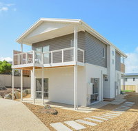 Boomer Beach Retreat - Pet-Friendly - WiFi - Accommodation Yamba