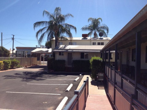 Bottle Tree Gardens Motel - Accommodation Yamba 0