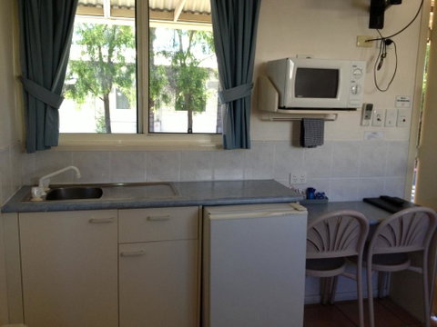 Bottle Tree Gardens Motel - Accommodation Yamba 3