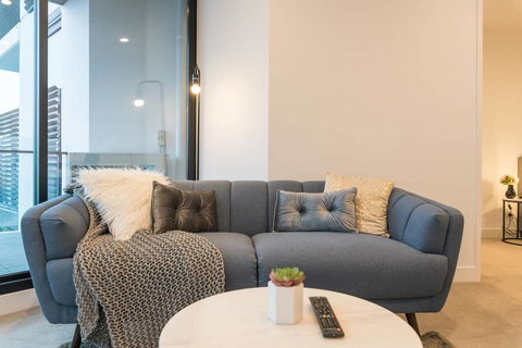 Box Hill Garden View 1 Bedroom Apartment - Accommodation Yamba 1