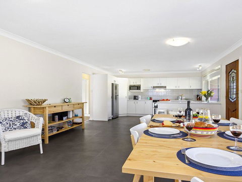 Braeside - Waterfront, Fireplace - Accommodation Yamba 3