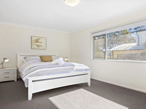 Braeside - Waterfront, Fireplace - Accommodation Yamba 1