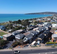 Brand new Peninsula Escape 100m to water - Accommodation Yamba