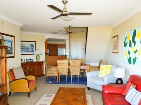 Breakers 1/10 - Accommodation Yamba 1