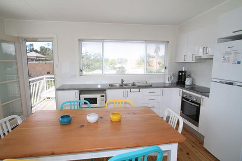 Bright And Breezy - Accommodation Yamba 2