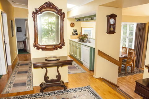 Bygone Beautys Cottages - Bronte Cottage - Accommodation Yamba 2