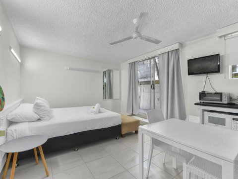 Camden Motor Inn - Accommodation Yamba 3
