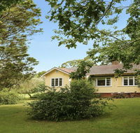 Canary Cottage - fresh clean simple  comfortable - Accommodation Yamba